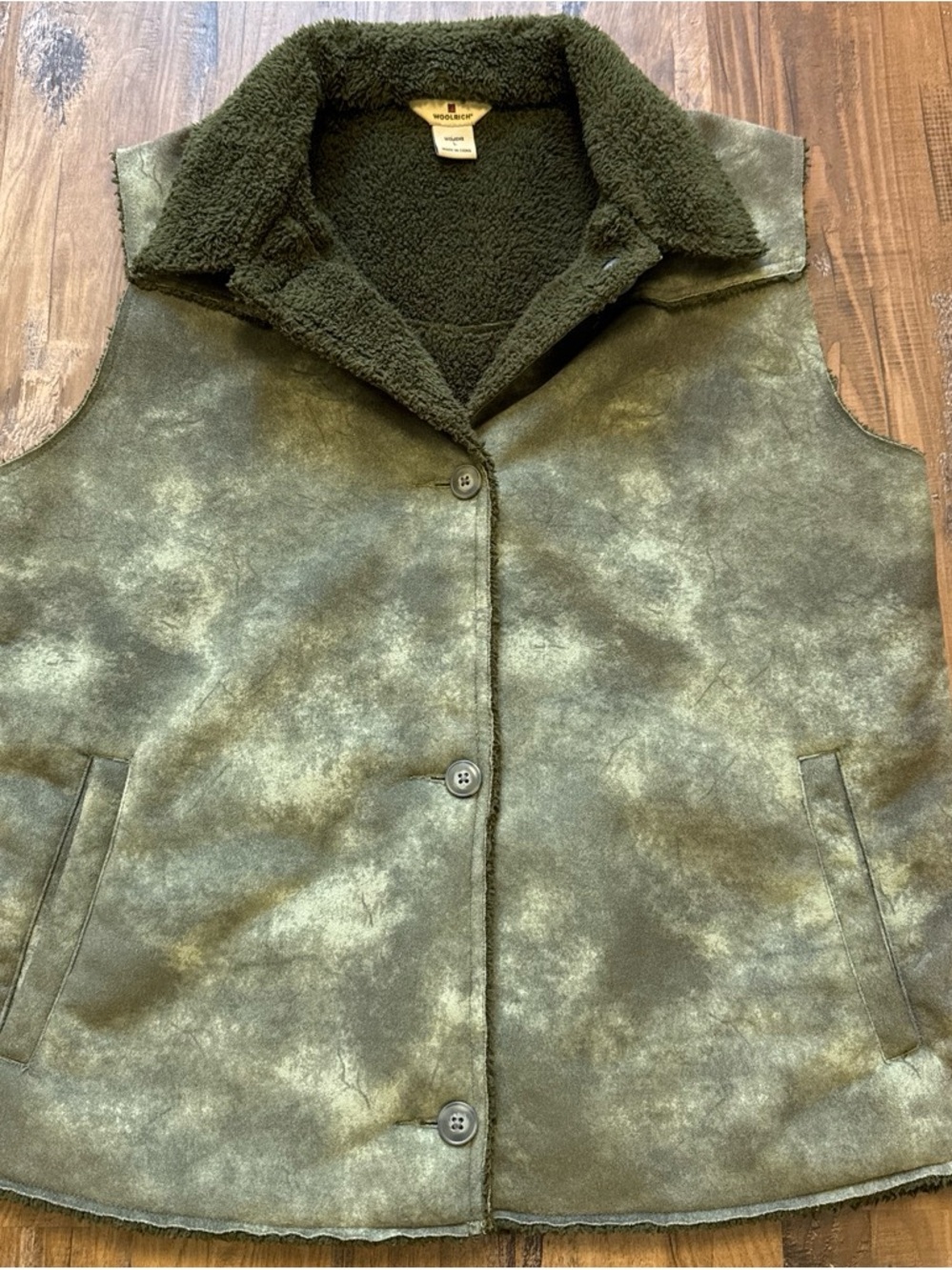 Woolrich Women's Green Sherpa-Lined Vest